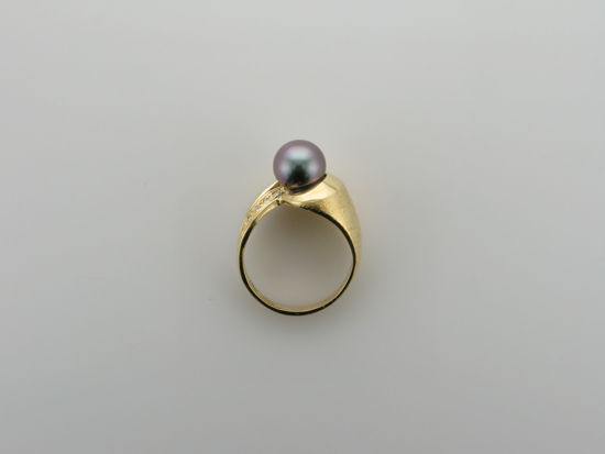 Image sur Bague exclusive en or jaune10KT avec perle noire de Tahiti