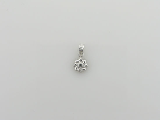 Image sur Pendentif fleur en or blanc 10KT