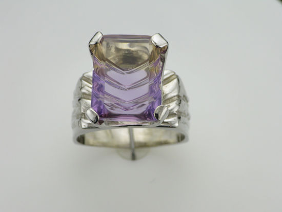 Image sur Bague exclusive en or blanc 10KT avec amétrine
