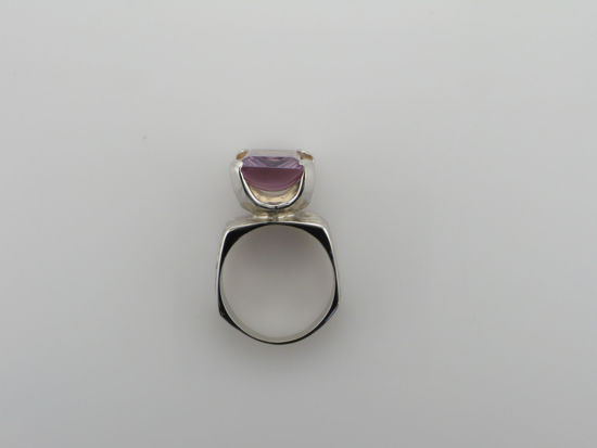 Image sur Bague exclusive en or blanc 10KT avec amétrine