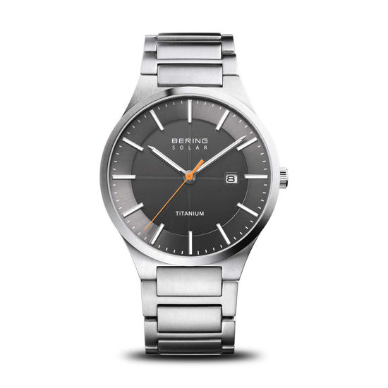 Image sur Montre solaire en titanium de la Collection Bering