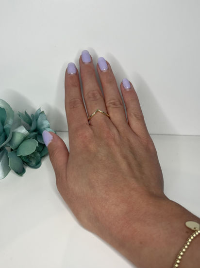 Image sur Bague en or jaune forme en V