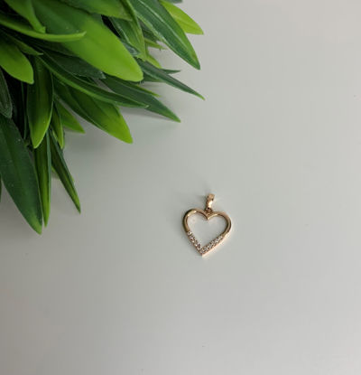 Image de Pendentif cœur en or rose avec zircons cubiques