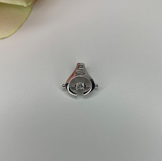 Image sur Pendentif en or blanc avec un diamant