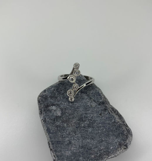 Image sur Bague en or blanc avec diamants