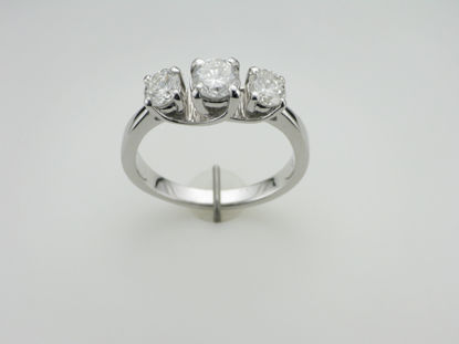 Image de Bague trinité en or blanc 10KT avec diamants