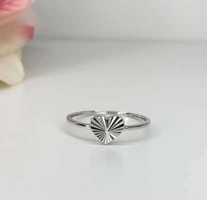 Image de Bague en or blanc 10KT avec cœur