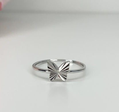 Image de Bague en or blanc 10KT avec papillon