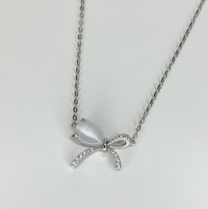 Image de Collier en argent 925 avec oeil de chat et zircons cubiques