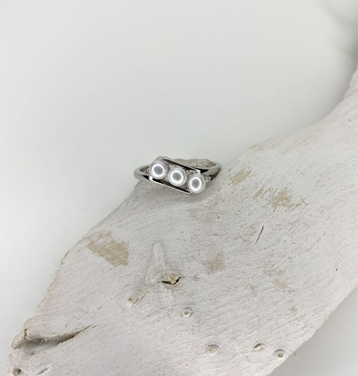 Image sur Bague en or blanc 10KT avec perles d'eau douce et diamants naturels